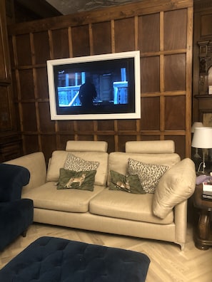 Departamento, varias camas | Sala de estar