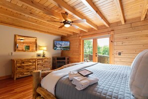 3 bedrooms, WiFi, bed sheets - Authentic Log Cabin in the Mountains (Seven Devils)
