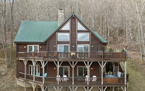 Exterior - Authentic Log Cabin in the Mountains (Seven Devils)