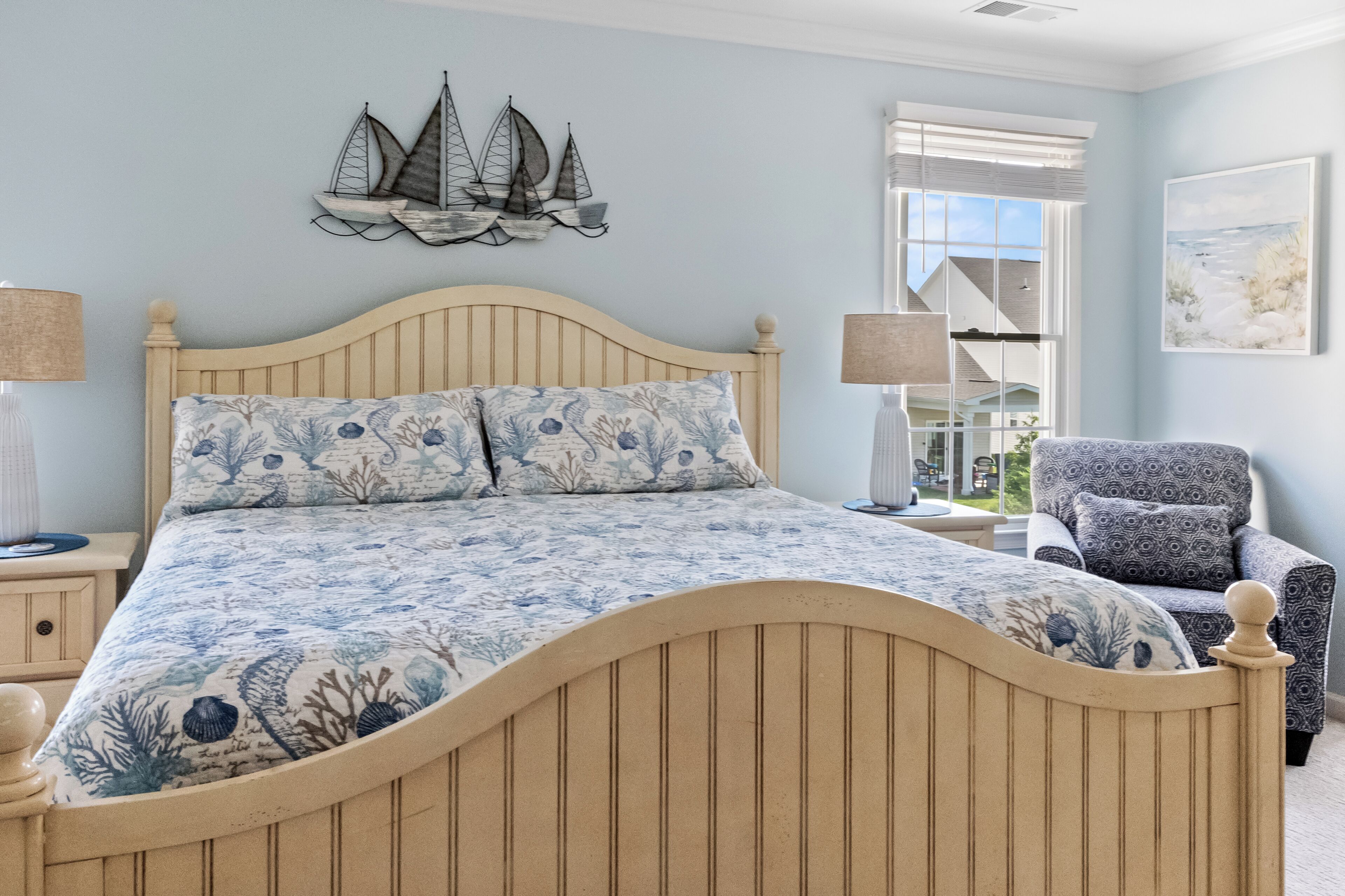 5 bedrooms, iron/ironing board, free WiFi