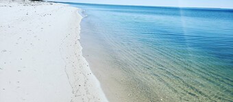 Paradise | Oceanview, Hottub, Shuffleboard, Bikes, Beach, Pool