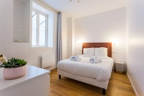 3 chambres, bureau, fer et planche à repasser, Wi-Fi