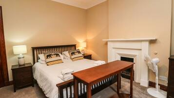 Cottage | 7 bedrooms, individually decorated, individually furnished, free WiFi