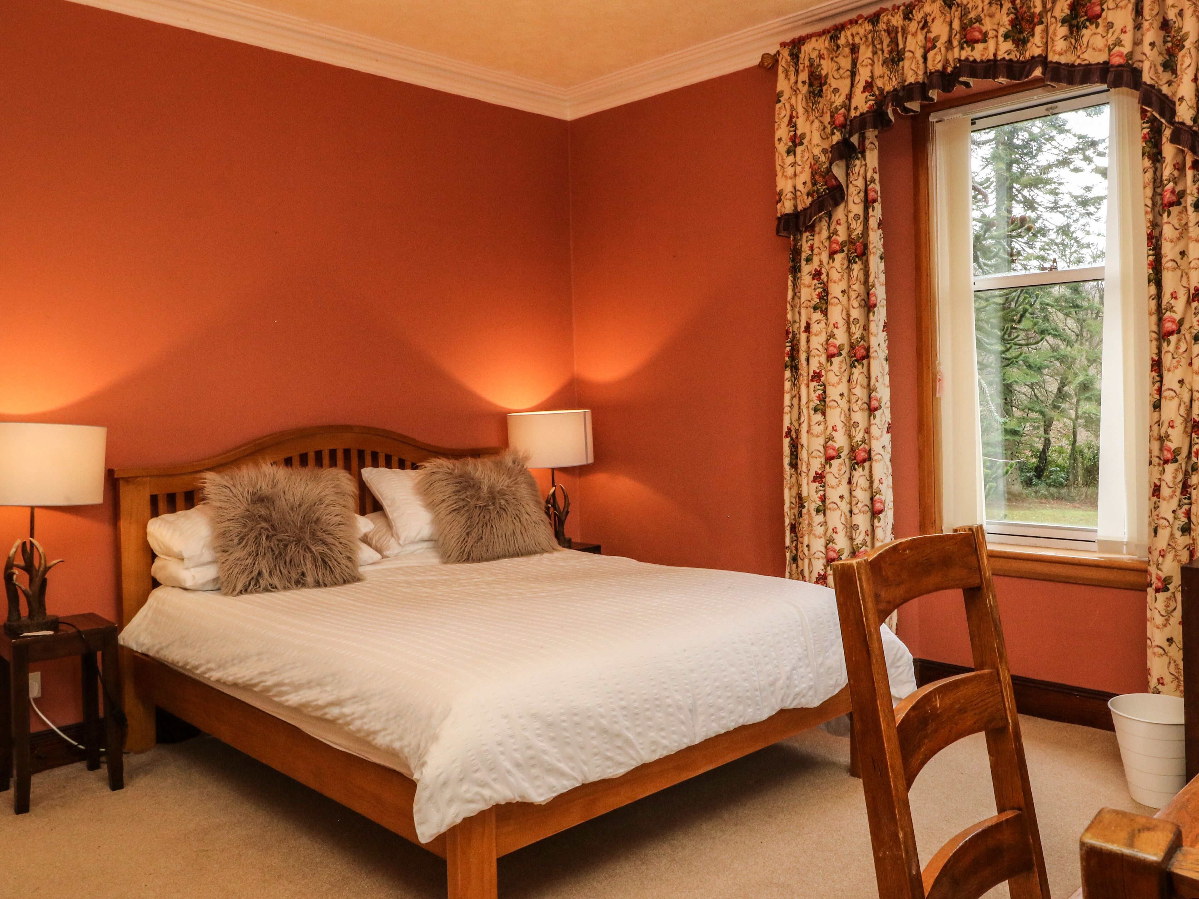 Cottage | 7 bedrooms, individually decorated, individually furnished, free WiFi