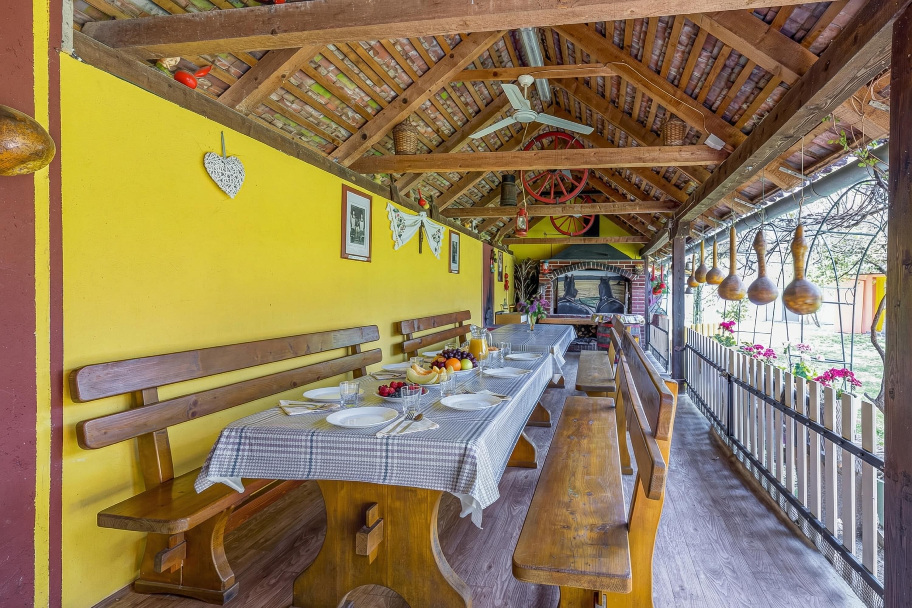 Family House, Multiple Bedrooms, 2 Bathrooms (Rural Homestead Trenkovo) | Outdoor dining