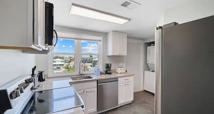 Beach House | Private Pool | Sleeps 30