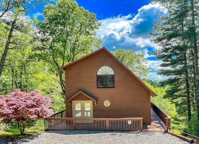 Warm Up Your November with a Carolina Mountain Getaway @ DreamMountainDelight