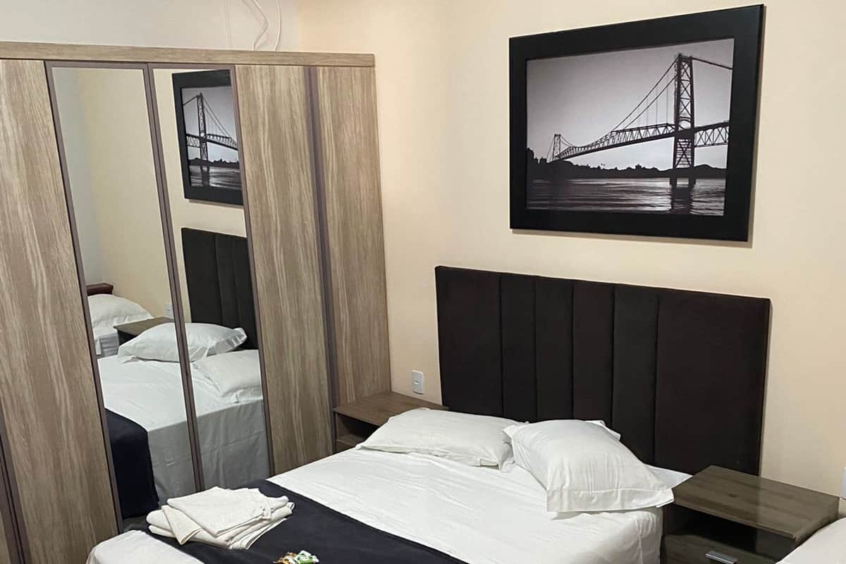 Quarto Quadruplo Standard | Minibar, wifi gratis y ropa de cama