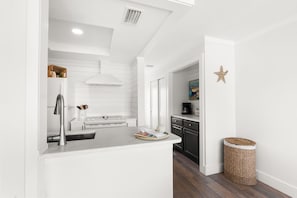 公寓客房, 1 間臥室 | 私人廚房 | 電冰箱、烤箱、咖啡機/沖茶器、烤麵包機