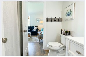 Condo, 1 Bedroom | Bathroom | Towels, shampoo - Hoosier Holiday 1 Bedroom Condo by RedAwning (Destin)