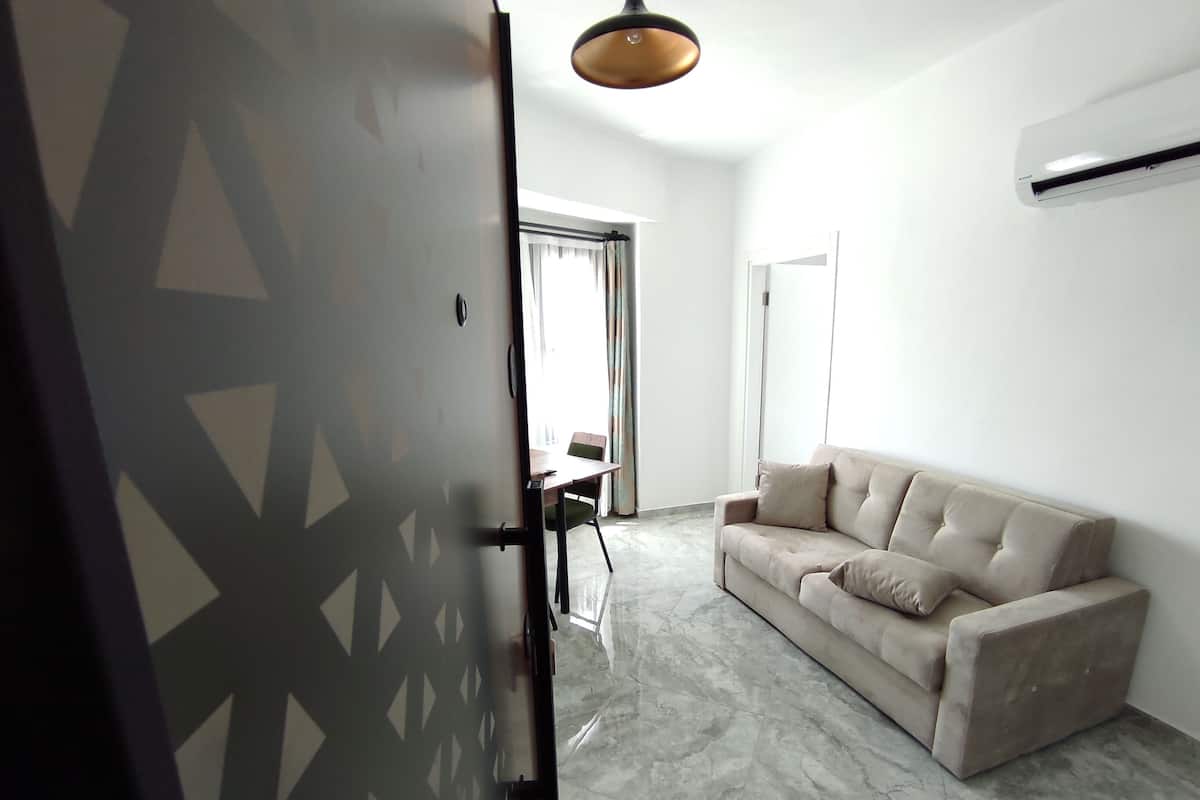 Comfort Suite | In-room dining