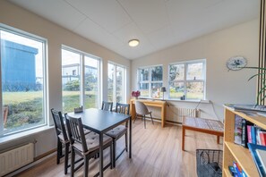 TV LED 32 pollici con canali via cavo, TV