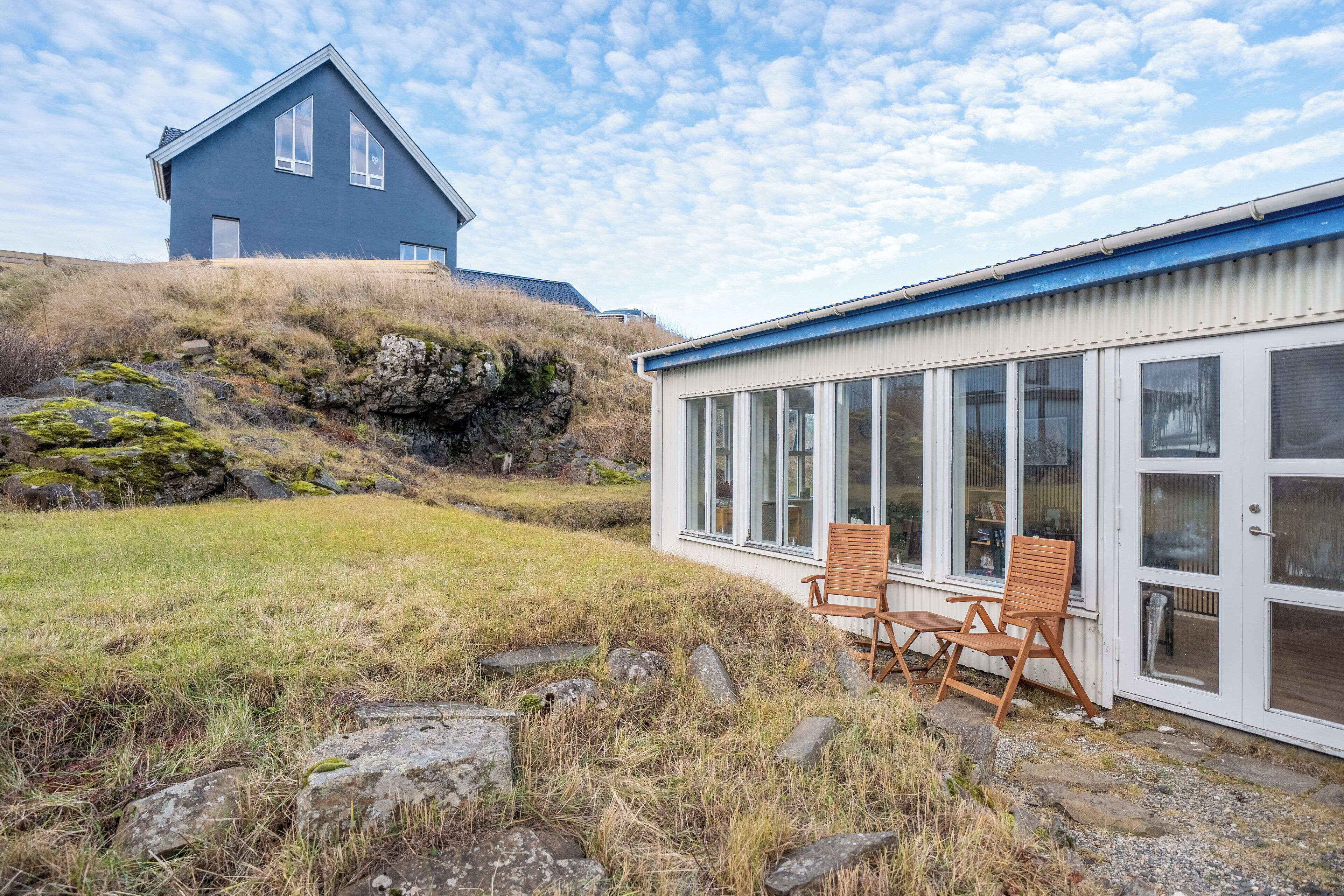 المنشأة من الخارج