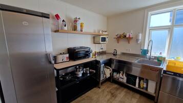 Coffee/tea maker, electric kettle