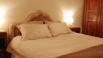 5 sovrum, strykjÀrn/strykbrÀda, gratis wi-fi och sÀngklÀder