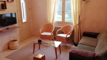 Televisio, kirjoja, stereot