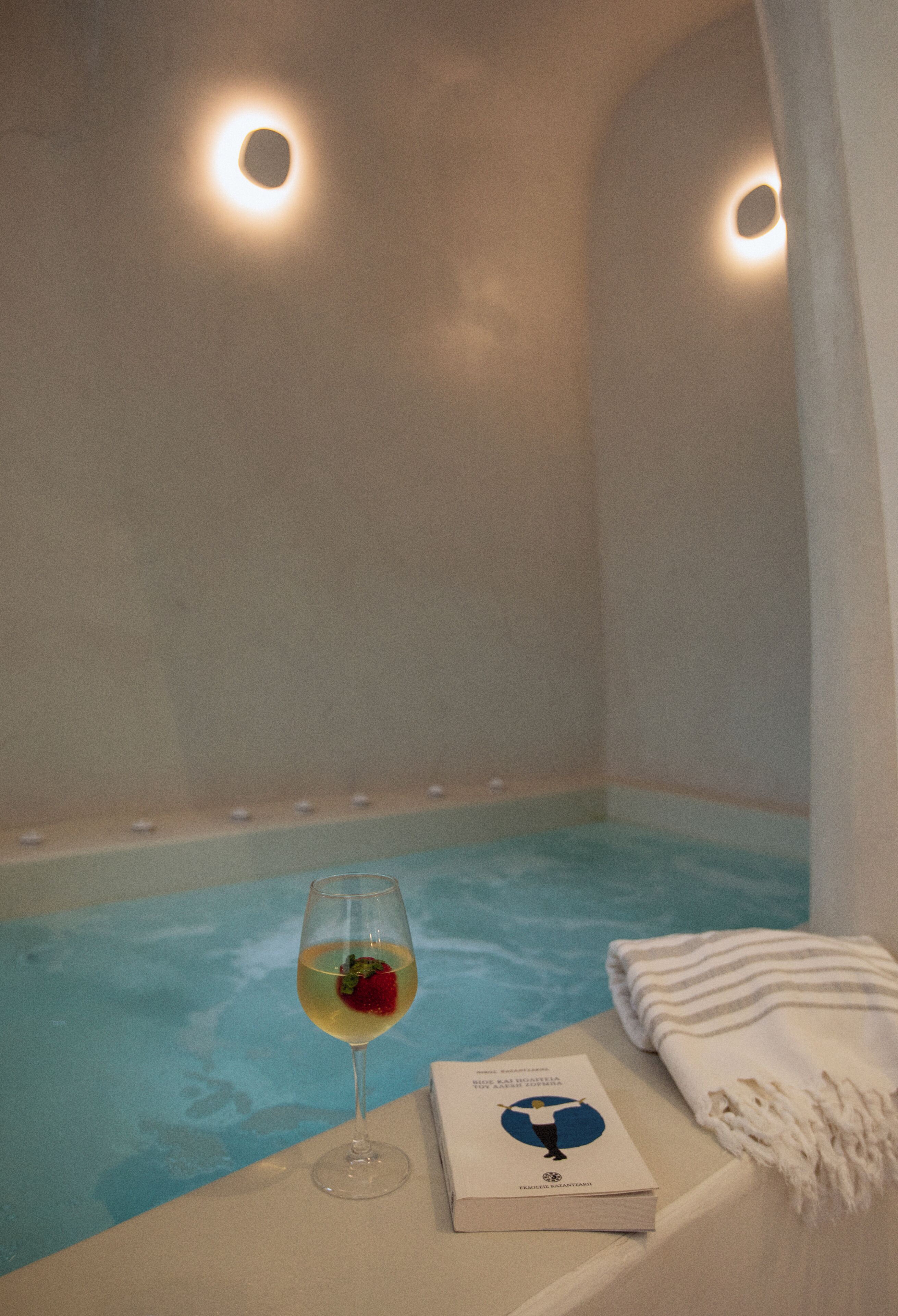 Photo - Utopia Suites Santorini