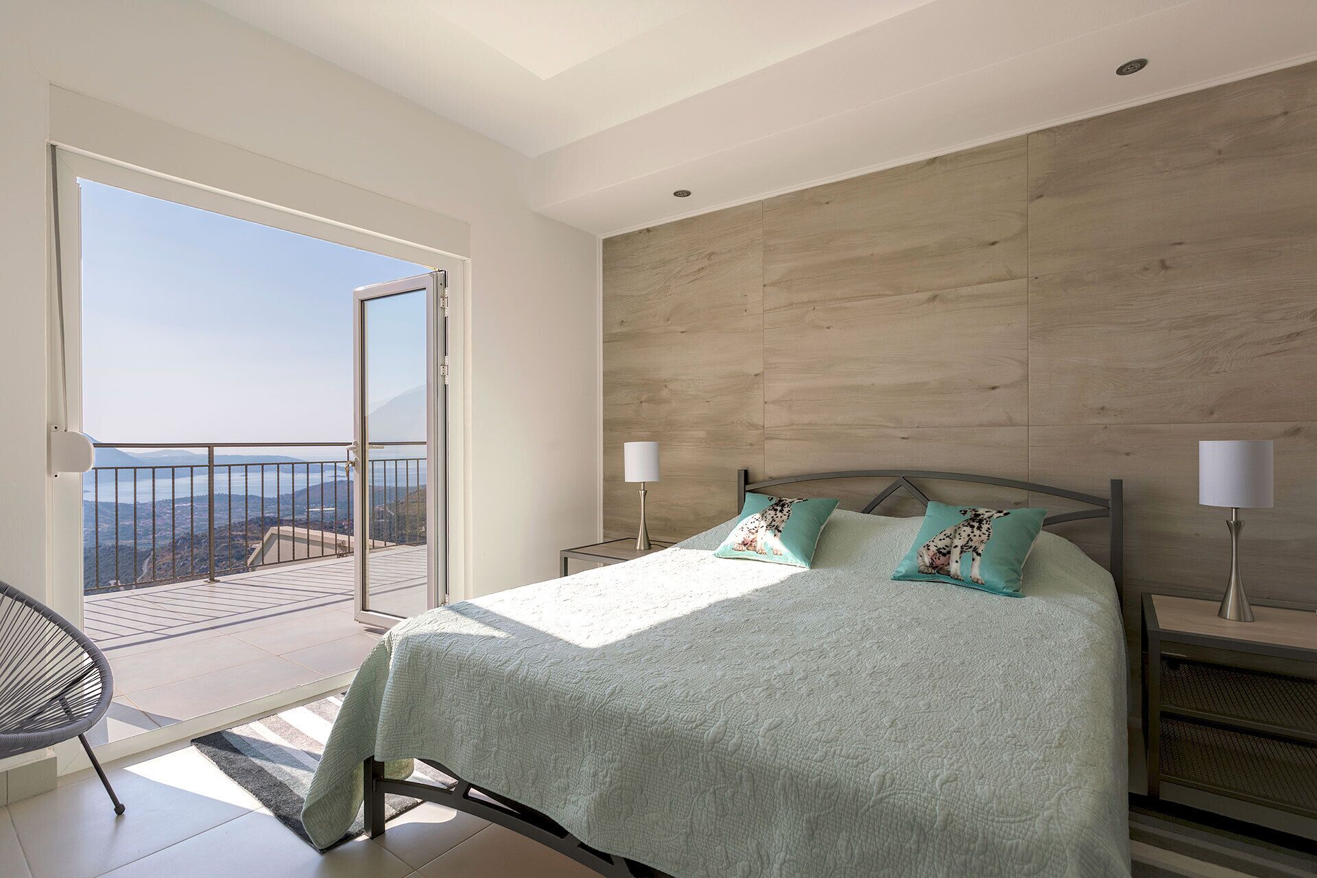 4 عدّة غرف نوم وخزنة داخل الغرفة ومكواة/لوح كي وواي فاي مجانًا