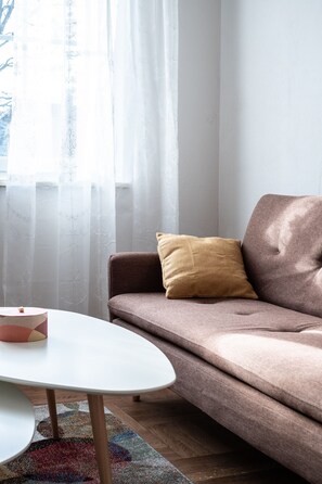 Smart-TV, Bücher, Drucker