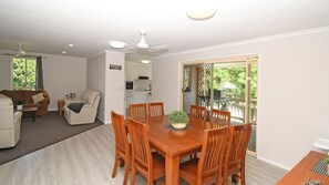 Interior - Kingfisher by the Sea (Toogoom)