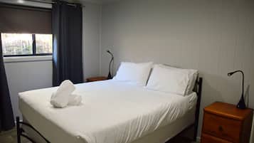 2 bedrooms, bed sheets