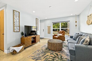 TV, offices - Paradise Palms - Flamingo Suite - Heated Pool! (St. Augustine)