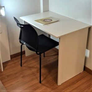 Habitación doble superior, 1 cama doble | Escritorio y wifi gratis