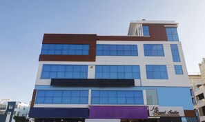 Exterior - Itsy Hotels J A Royal Suites Manikonda (Hyderabad)