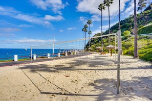 Beach nearby - Bright Catalina Island Condo w/ Ocean Views! (Avalon)