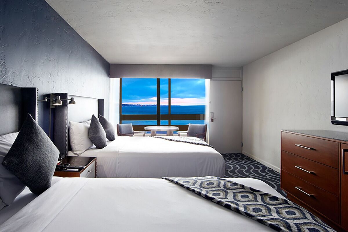 Just What You Were Looking For! 4 Ocean View Units!