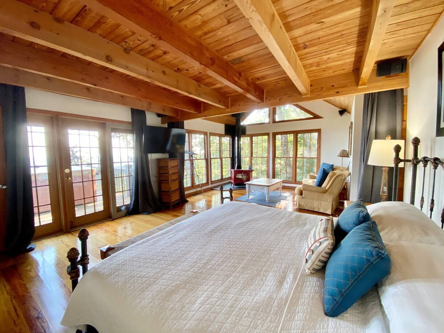 4 Schlafzimmer, Schreibtisch, Bügeleisen/Bügelbrett, Reisekinderbett