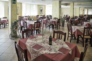 Desayuno buffet incluido todos los días