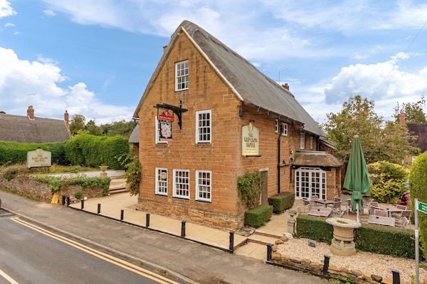 The Red Lion - Leicestershire