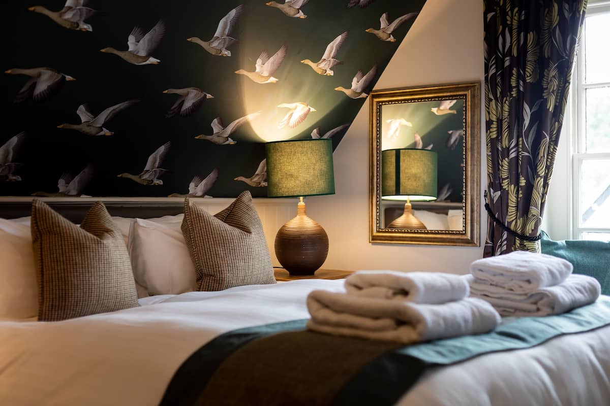 Deluxe Room | Bed sheets