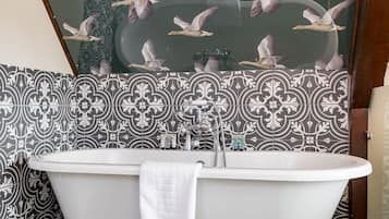 Deluxe-Zimmer | Badezimmer | Handtücher