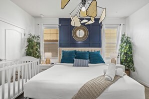 8 bedrooms, desk, iron/ironing board, travel cot