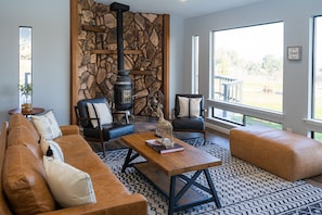 Interior - Vino View Getaway Retreat (Paso Robles)