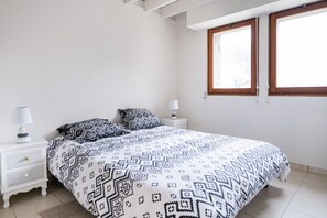 3 Schlafzimmer, Bügeleisen/Bügelbrett, Bettwäsche
