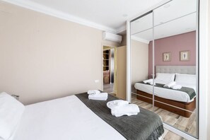 3 chambres, bureau, fer et planche à repasser, Wi-Fi