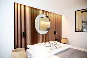 1 habitación, escritorio, tabla de planchar con plancha y wifi 