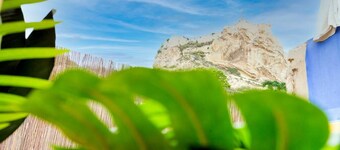 4-storey semi-detached house in the center of alicante