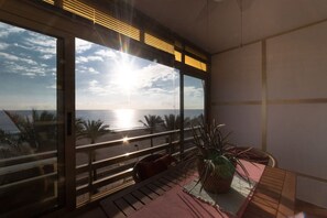 Outdoor dining - Studio Las Lanzas - Beach front (El Campello)