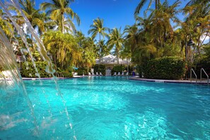 Pool - Poolside townhouse in Key West Golf Club (Key West)