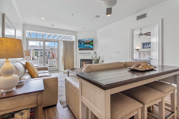 Télévision, cheminée