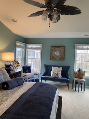 4 bedrooms, desk, WiFi - Beautiful Professionally Decorated and Spacious! (Bethany:OV)