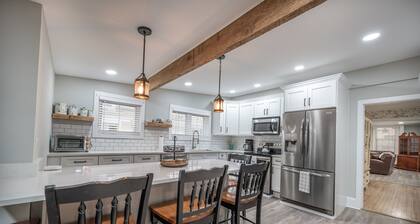 Beautifully Restored 6BR in the heart of Windham