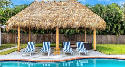 Pool Home W Beautiful Tiki Hut - 3 Bed 3 Bath. 1 mile from beach!