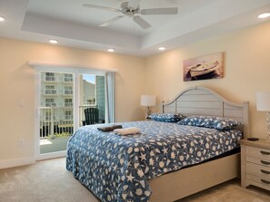 4 bedrooms, iron/ironing board, travel crib, free WiFi - BRAND NEW CONSTRUCTION Luxurious Bay Views steps Boardwalk (Ocean City)