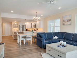 TV - BRAND NEW CONSTRUCTION Luxurious Bay Views steps Boardwalk (Ocean City)