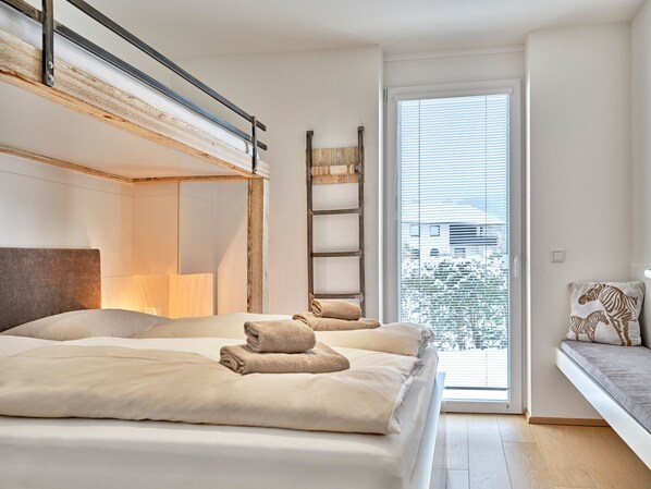 2 Schlafzimmer, Bügeleisen/Bügelbrett, kostenloses WLAN